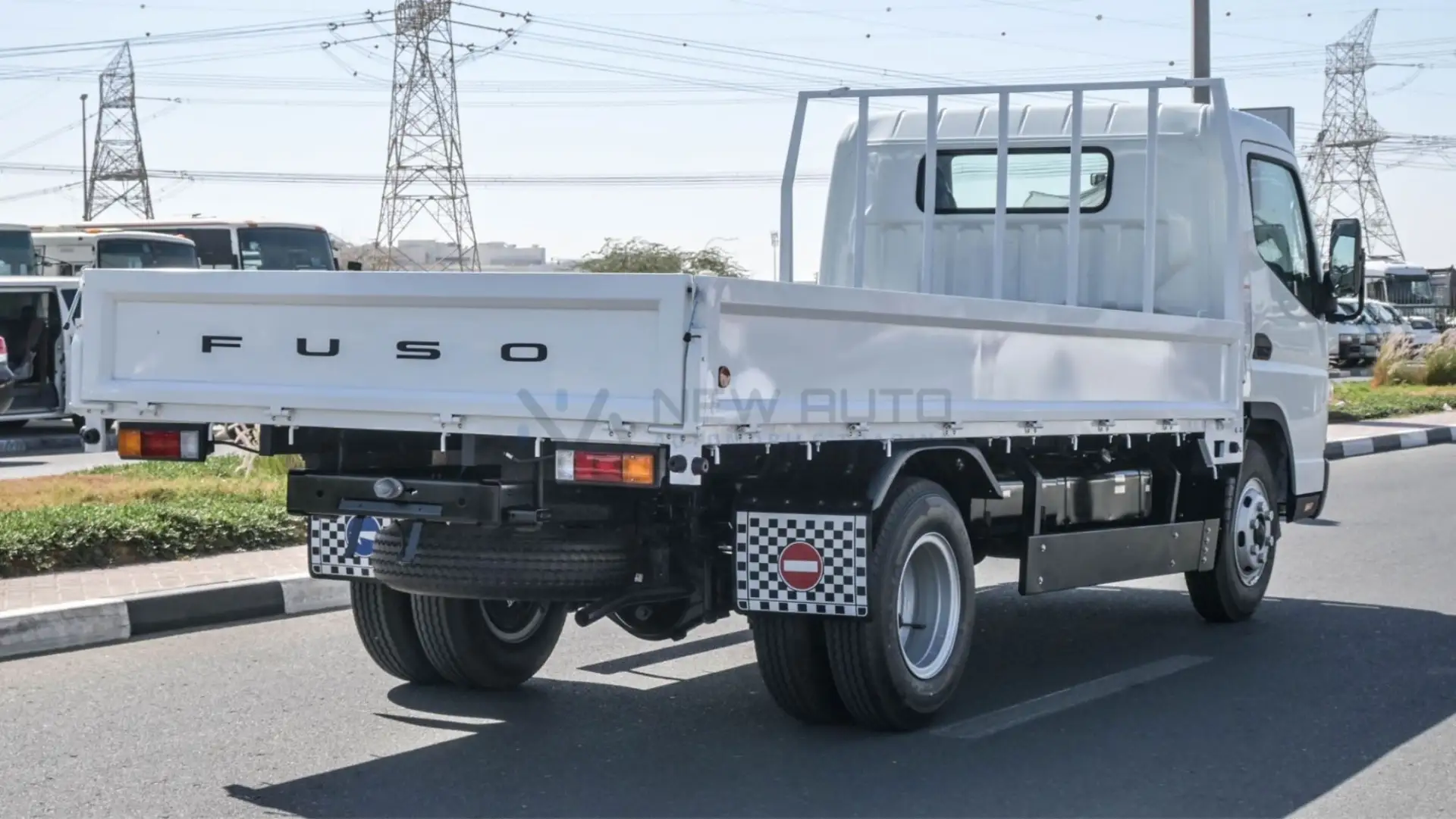 Mitsubishi Canter 2025