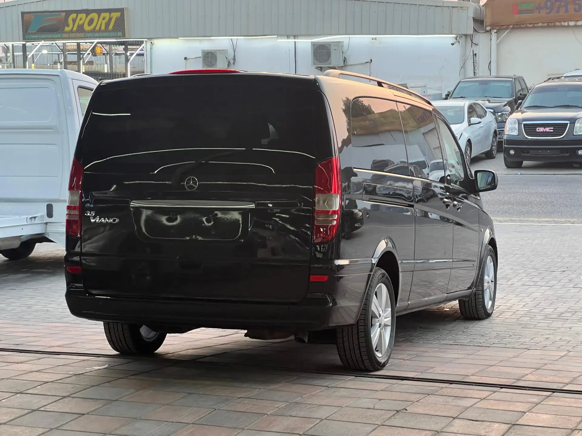 مرسيدس بنز فيانو 2014 3.5L