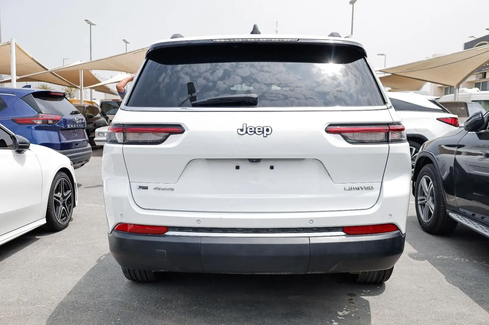 جيب شيروكي 2022