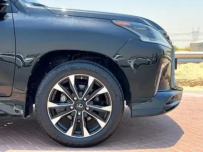 Lexus LX 2021 5.6L