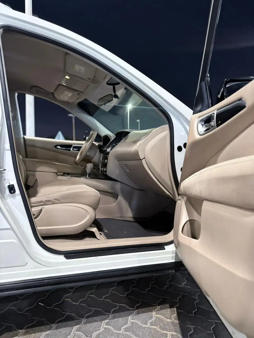 نيسان باثفايندر 2015 33.5L