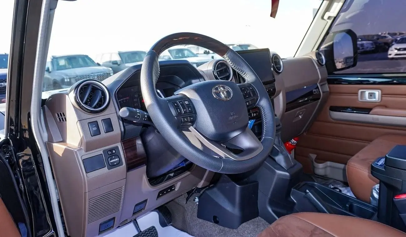 Toyota Land Cruiser 70 2025 4L