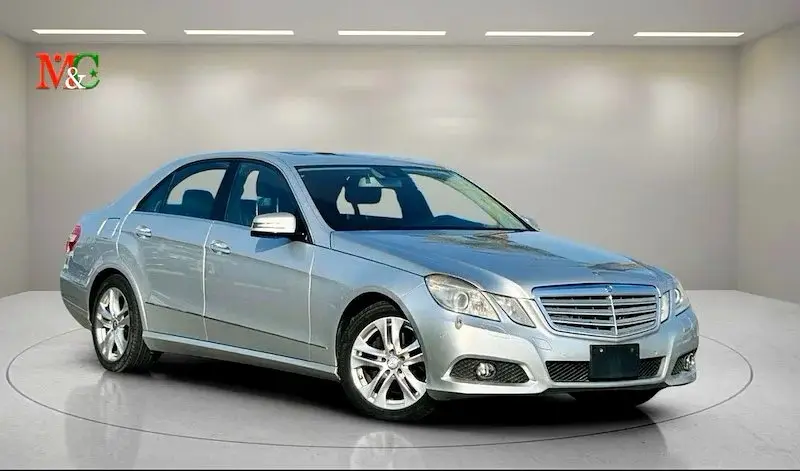 مرسيدس بنز E Class 2010 3.5L