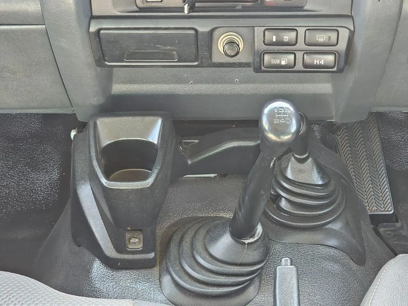 تويوتا لاند كروزر 70 2018 4.2L