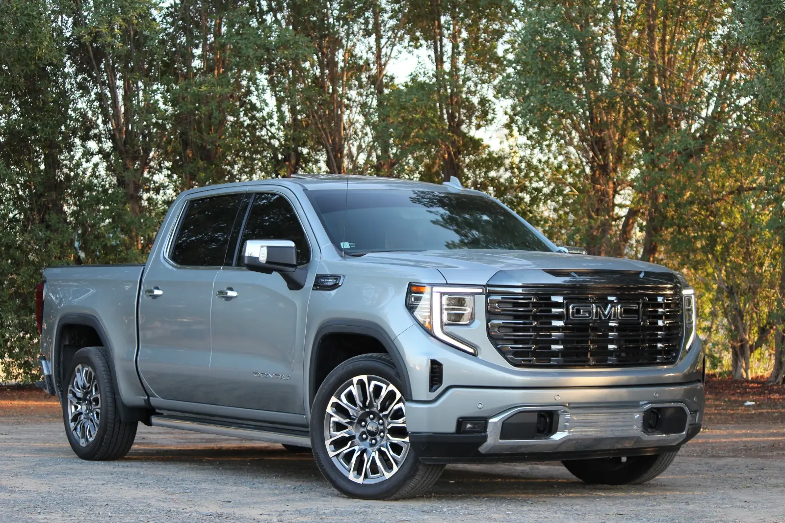 جي أم سي LD سييرا 2023