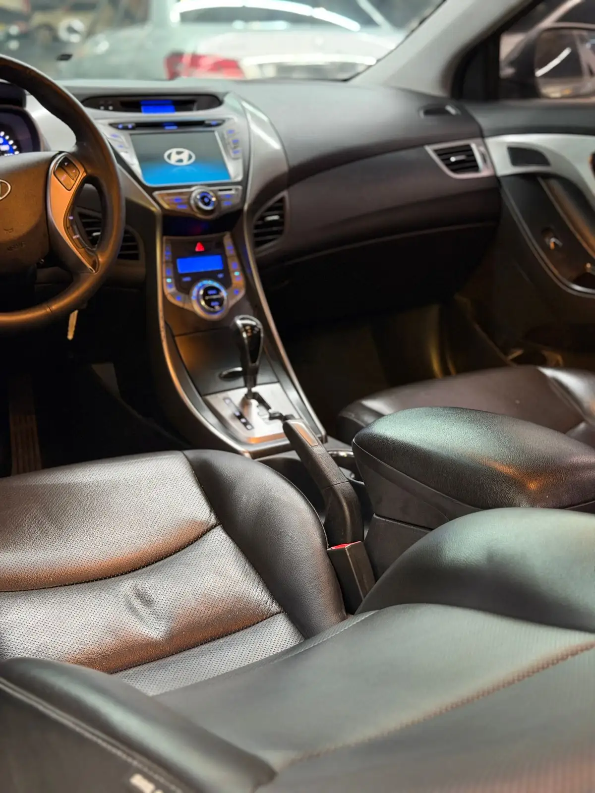 Hyundai Avante 2014 1.6L