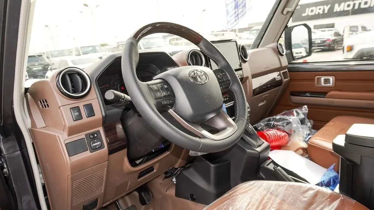 Toyota Land Cruiser Pick Up 2025 4L
