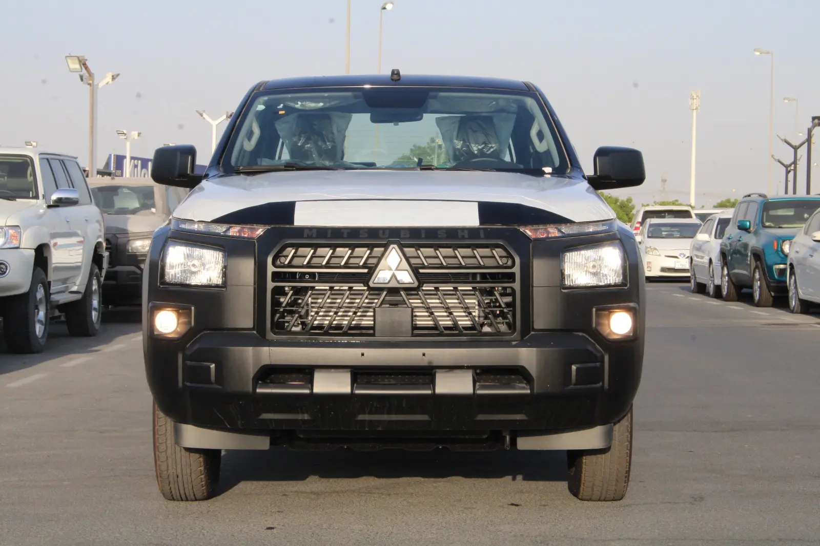 ميتسوبيشي L200 2025 2.4L