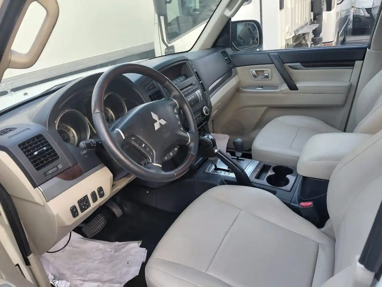 Mitsubishi Pajero 2018 3.8L
