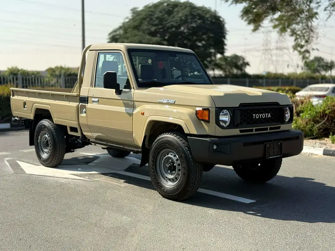 Toyota Land Cruiser Pick Up 2025 4L