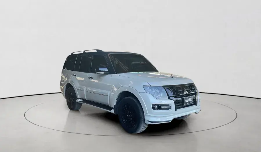 Mitsubishi Pajero 2020