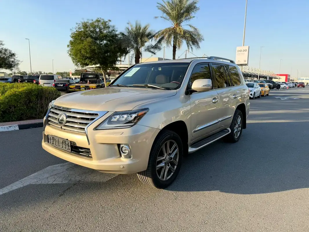 Lexus LX 2013