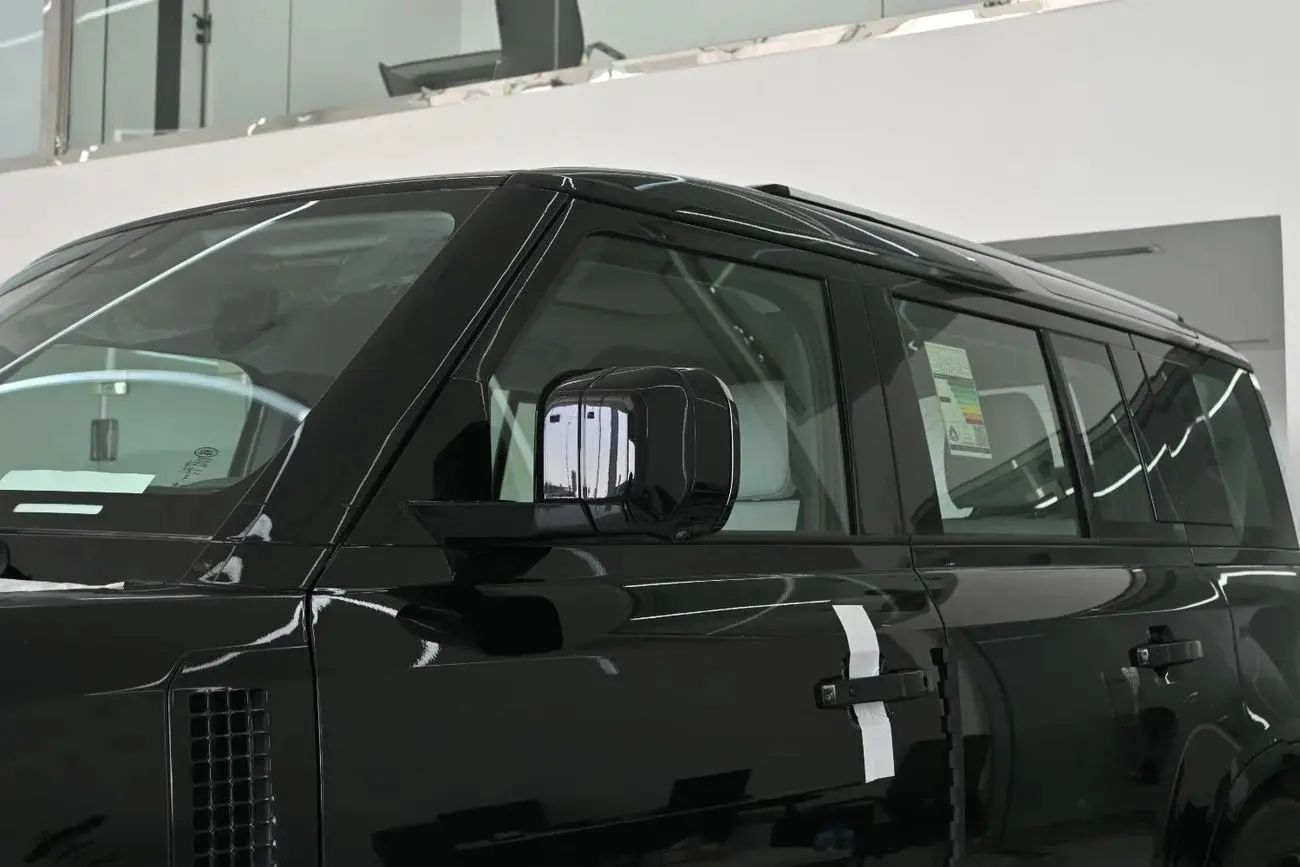 لاند روفر ديفندر 2026 3L