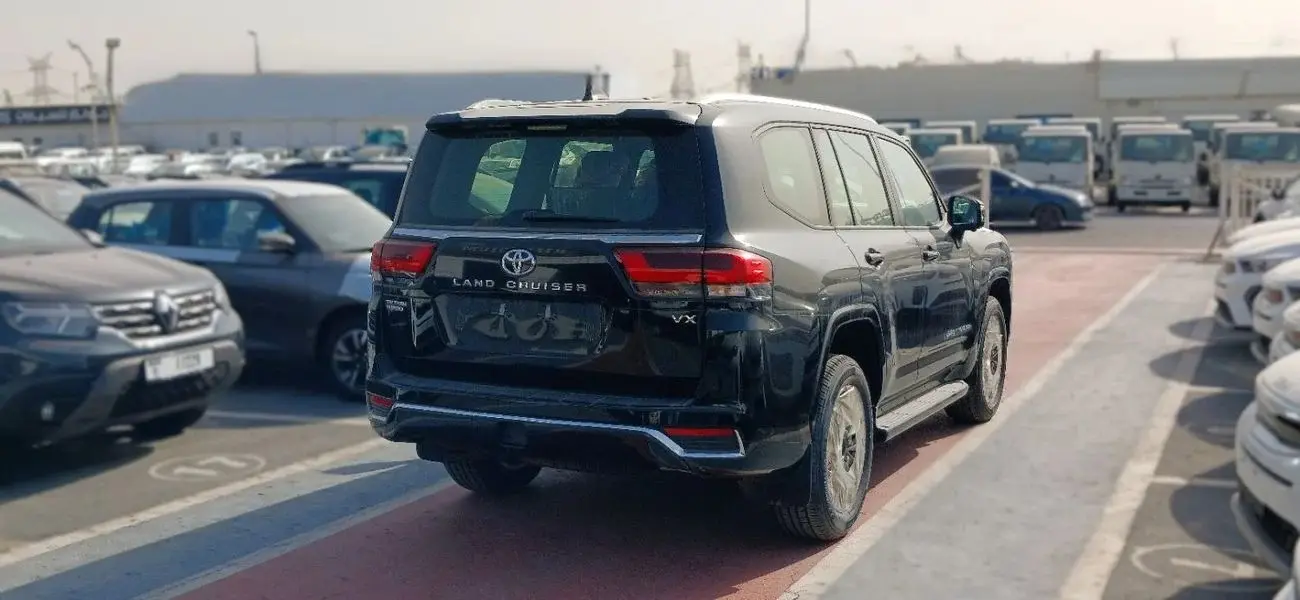 تويوتا لاند كروزر 2025 3.3L