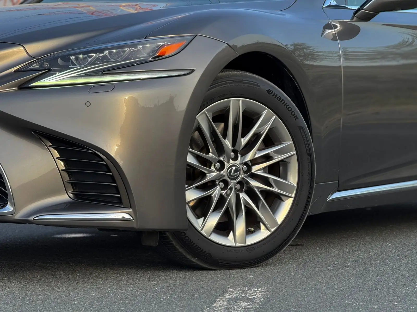 لكزس LS 2018 3.5L