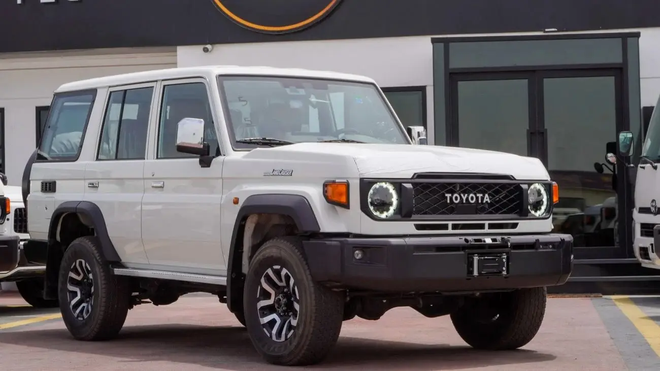 Toyota Land Cruiser 70 2025 4L