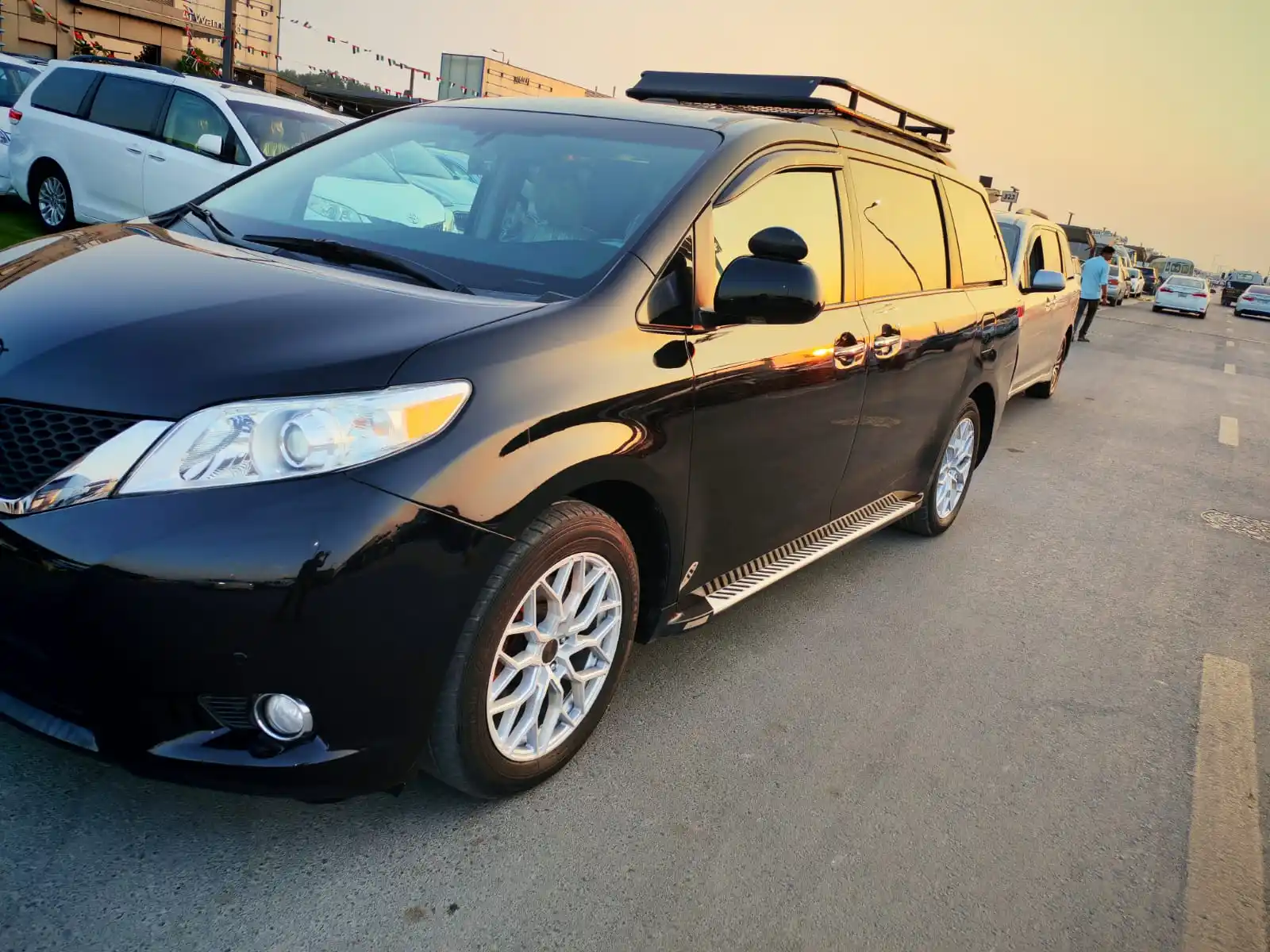 تويوتا سيينا 2014