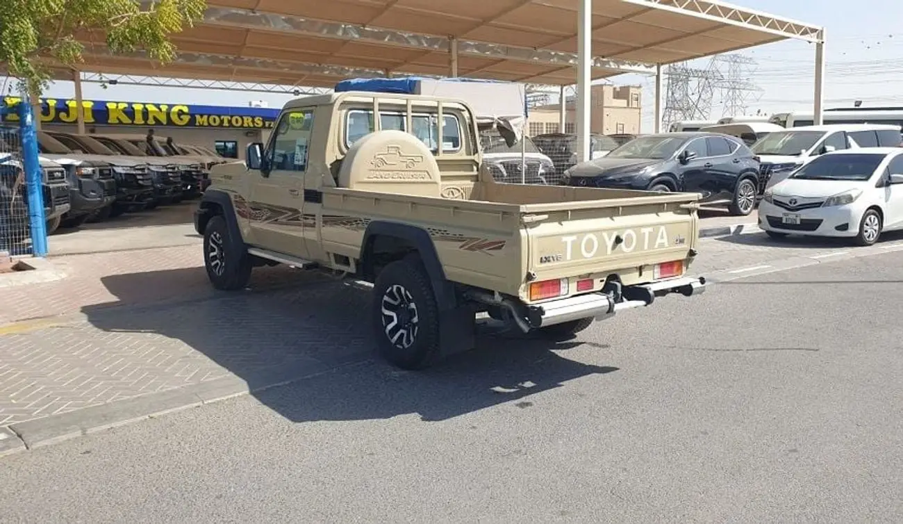 Toyota Land Cruiser Pick Up 2025 4L