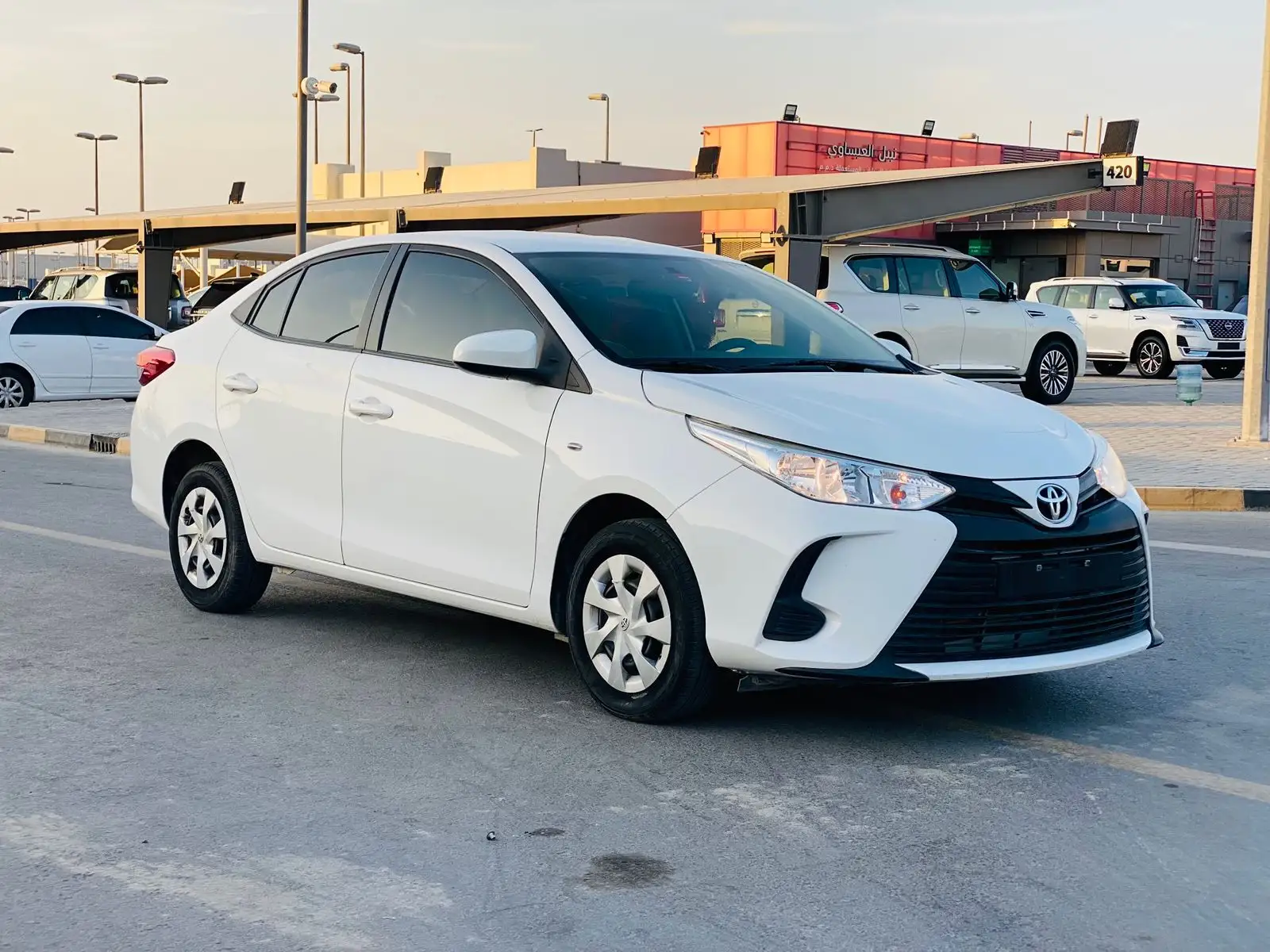 تويوتا يارس سيدان 2022 1.5L