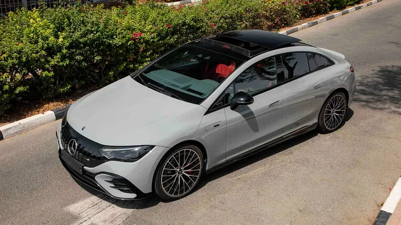 مرسيدس بنز EQE Class 2023