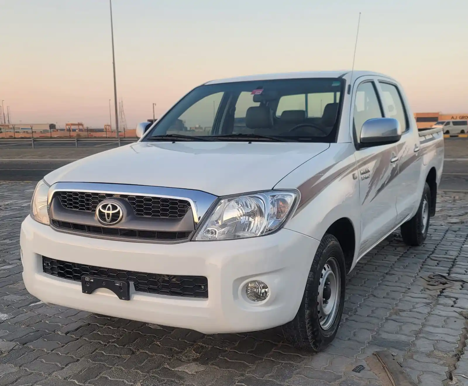 تويوتا هيلوكس 2008 2.7L