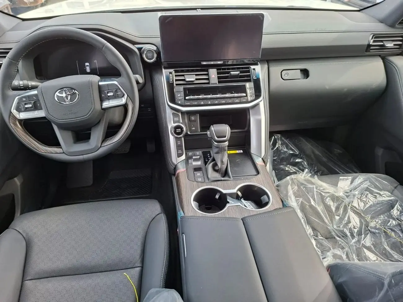 تويوتا لاند كروزر 2025 3.5L