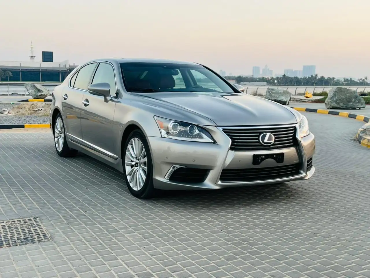 لكزس LS 2017 undefinedL