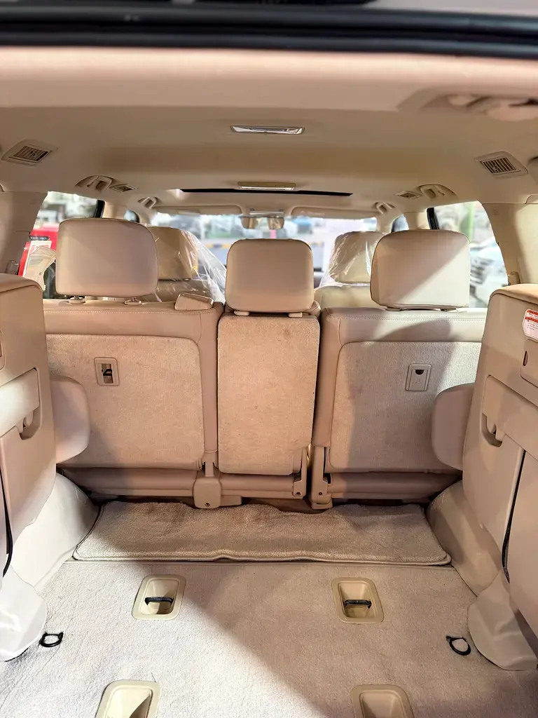 تويوتا لاند كروزر 2020 5.7L