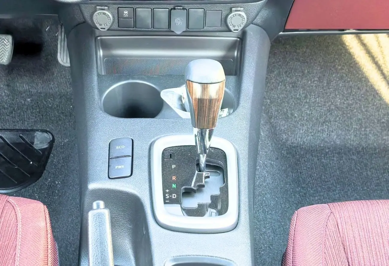 Toyota Hilux 2025 2.7L