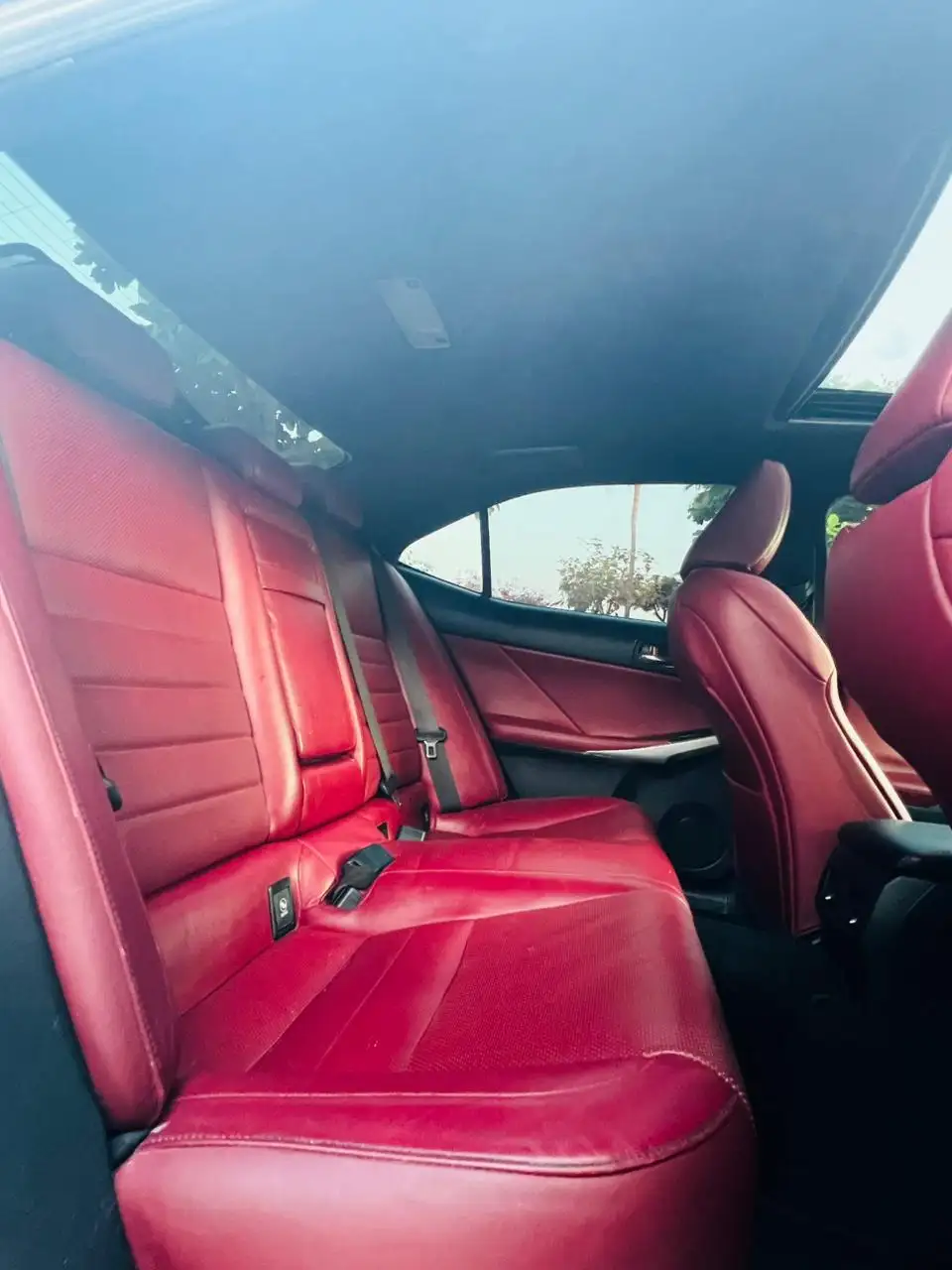 لكزس IS 2016 undefinedL