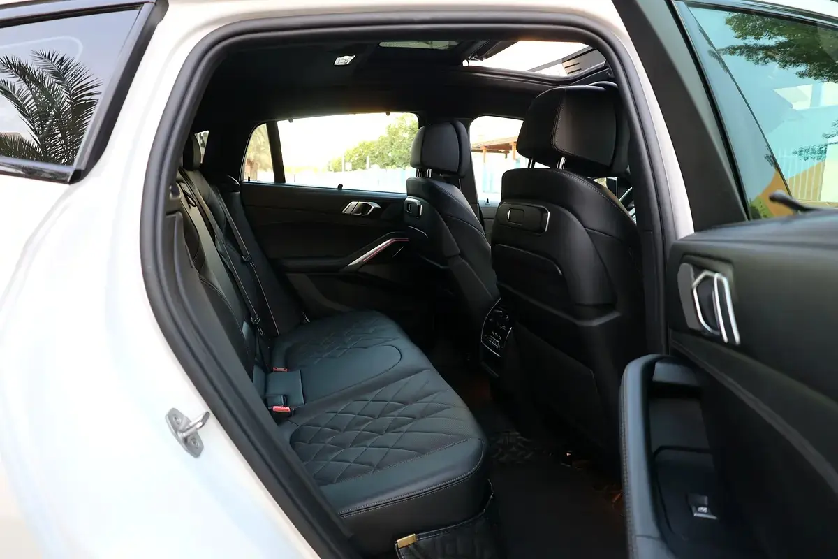 بي أم دبليو X6 2024