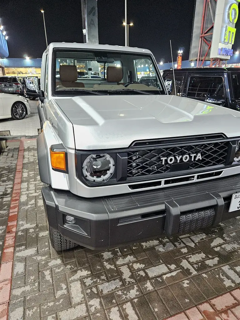 Toyota Land Cruiser Pick Up 2024