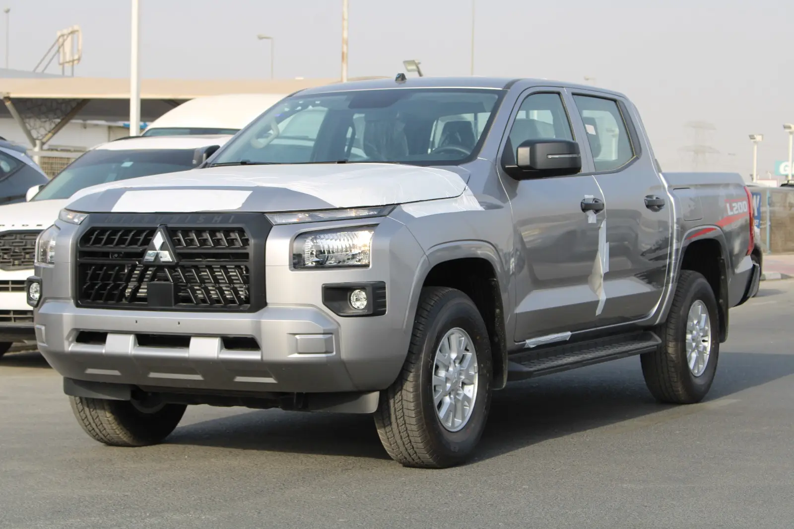 ميتسوبيشي L200 2025 2.4L