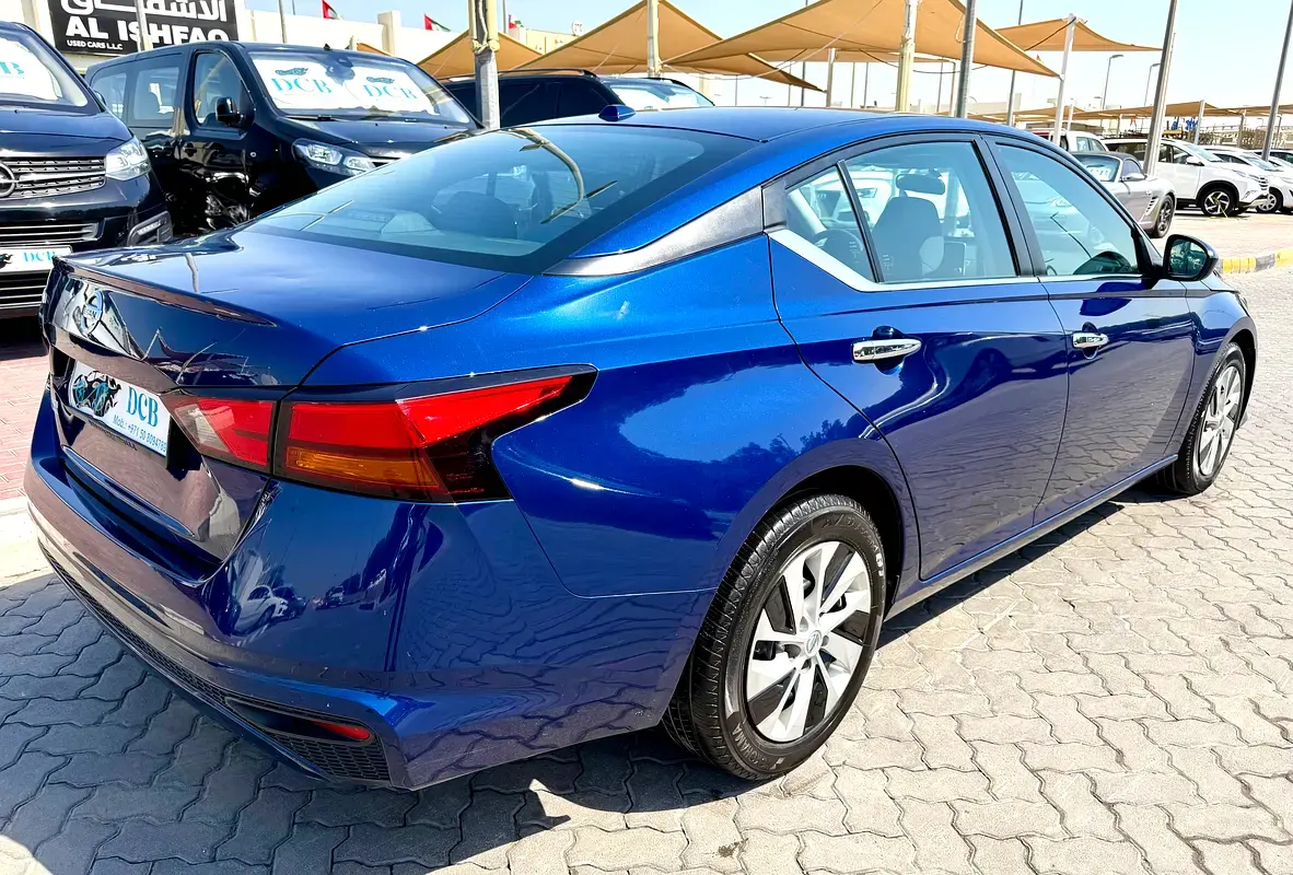 Nissan Altima 2020