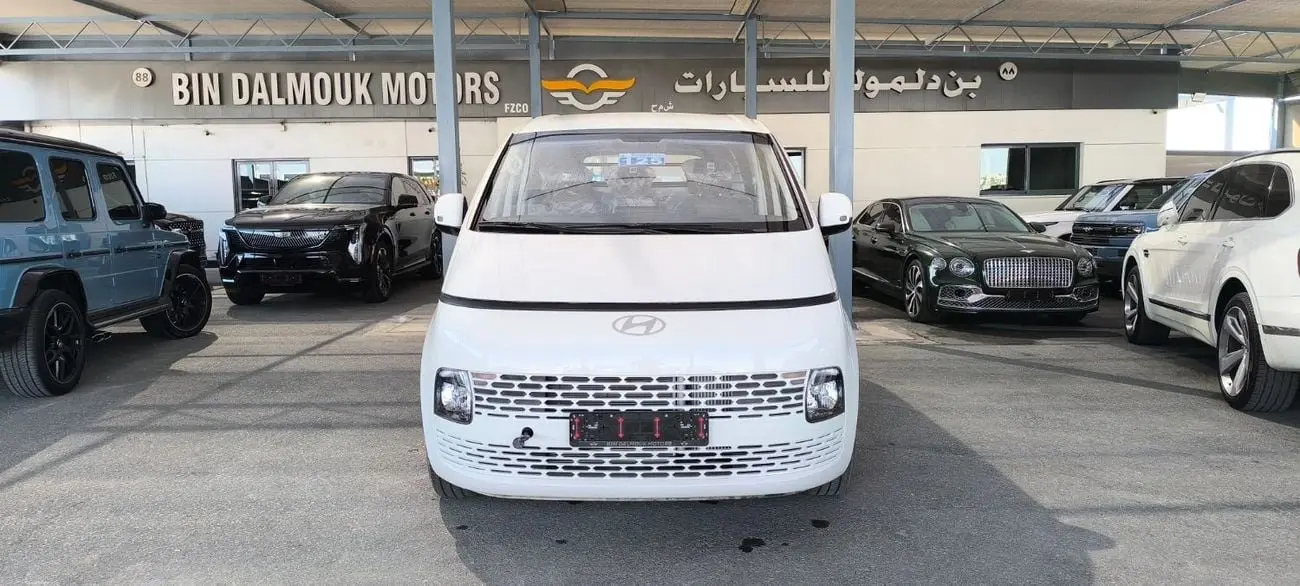 Hyundai Staria 2025 2.2L