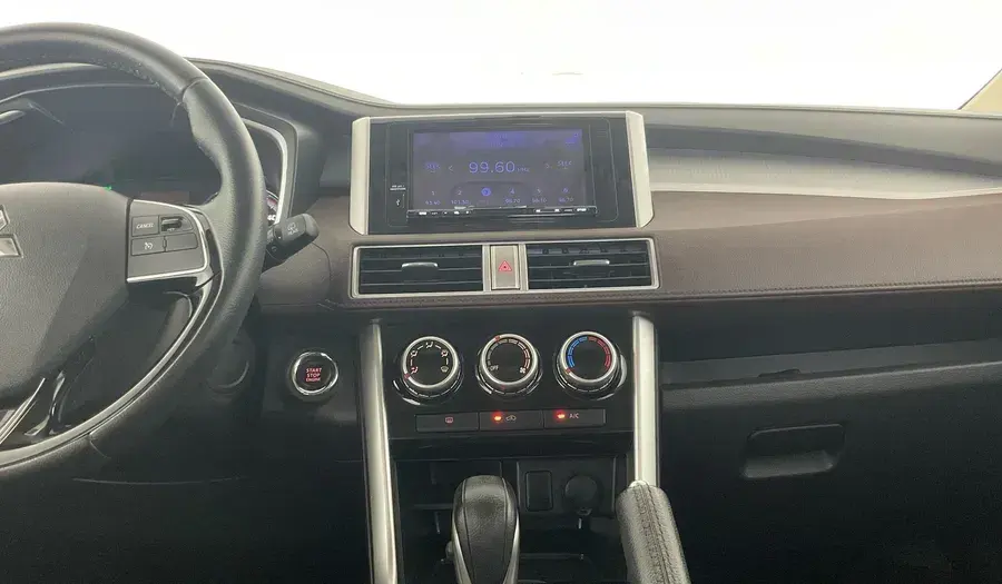 Mitsubishi Xpander Cross 2023 undefinedL