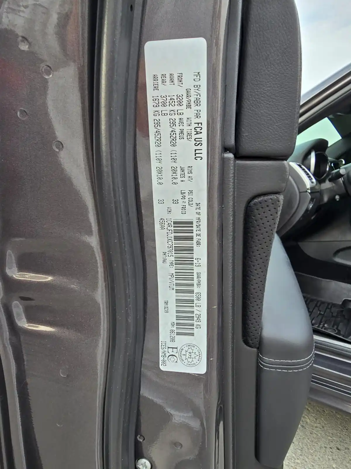 جيب جراند شيروكي 2019 6.4L