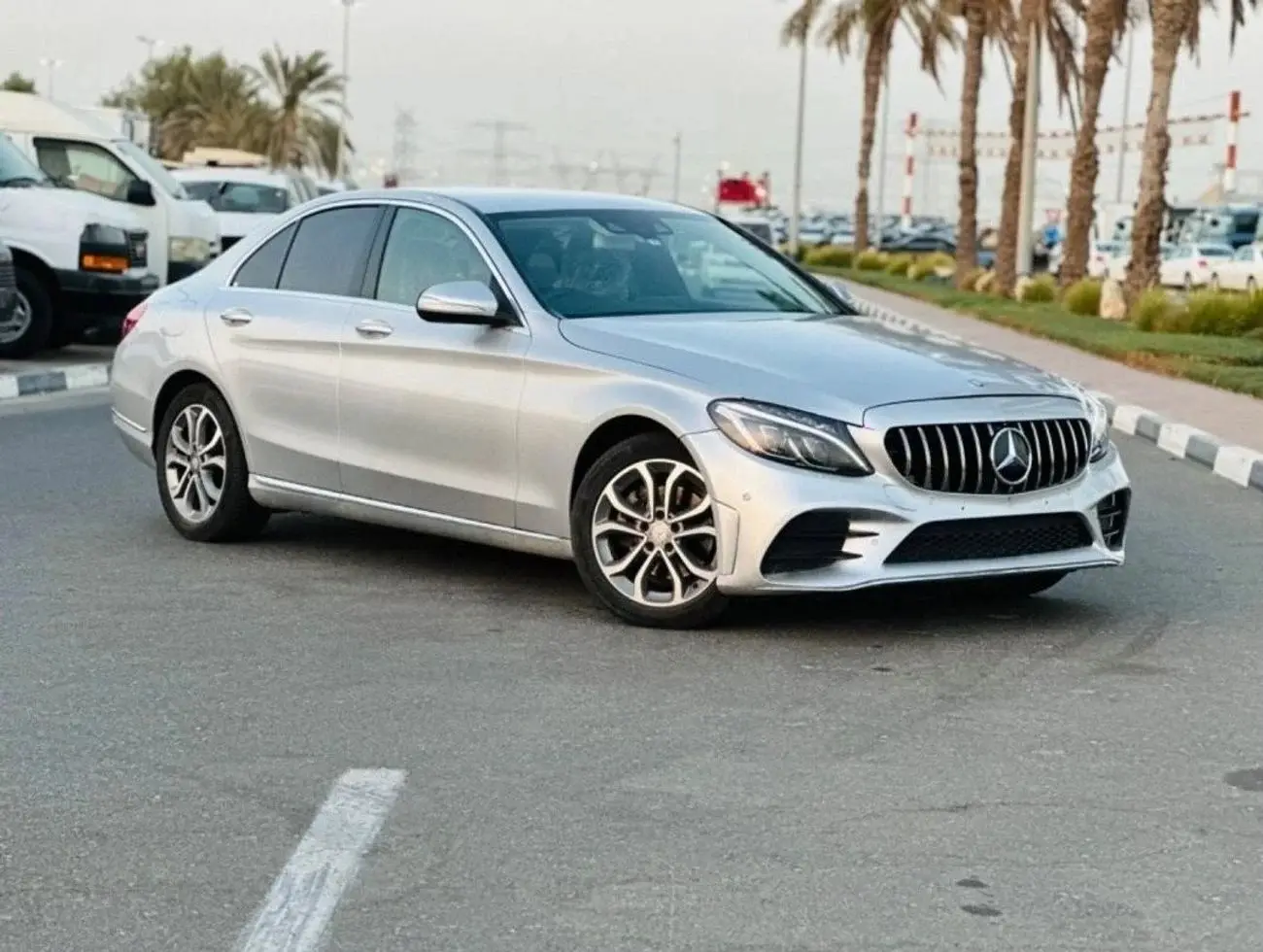 مرسيدس بنز C Class 2015 1.5L