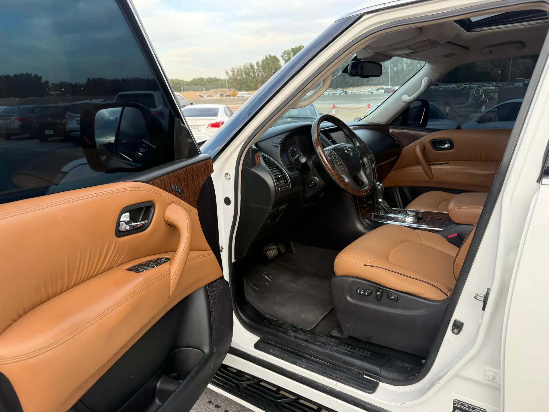 Nissan Patrol 2015 5.6L