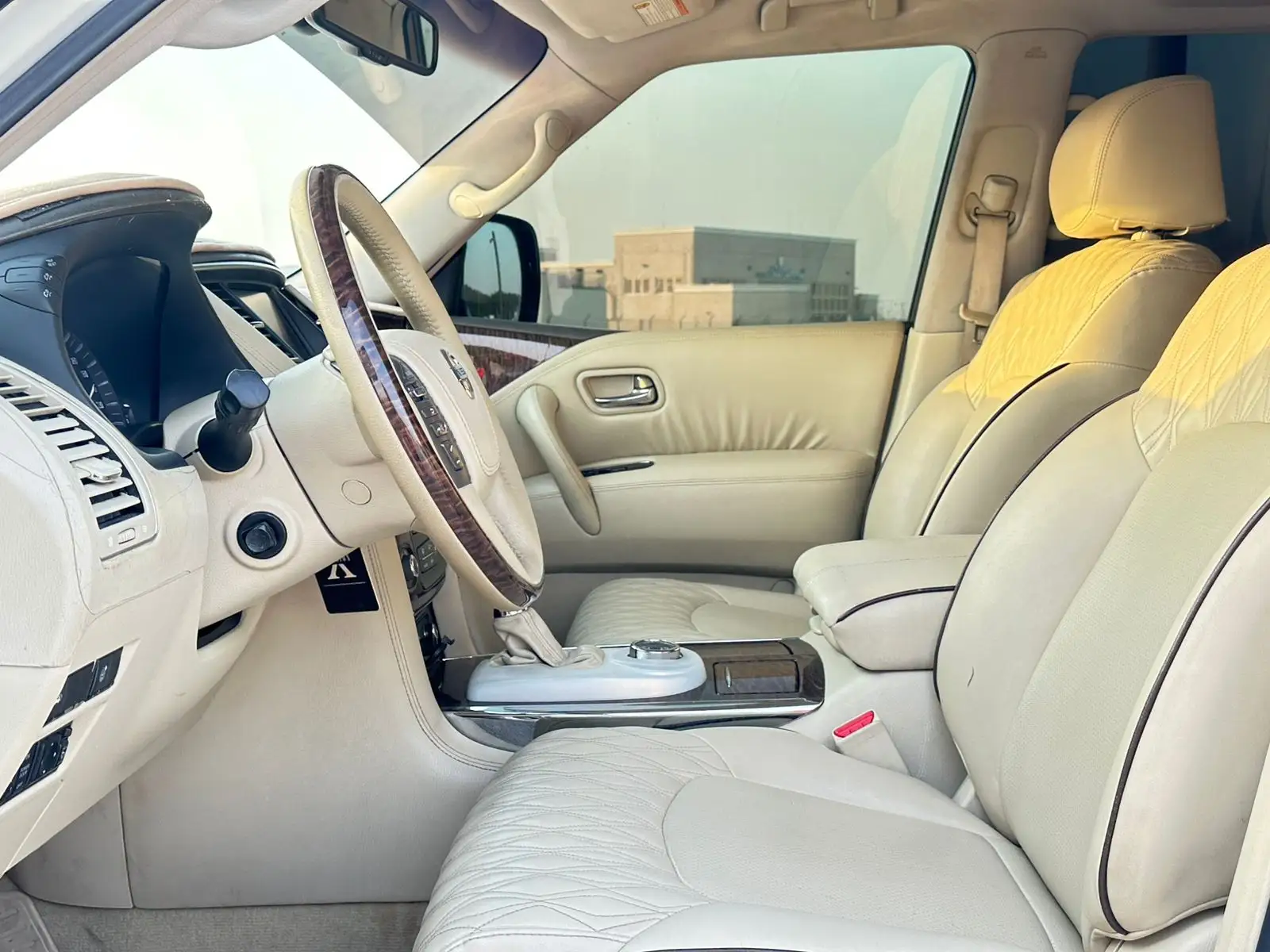 نيسان باترول 2010