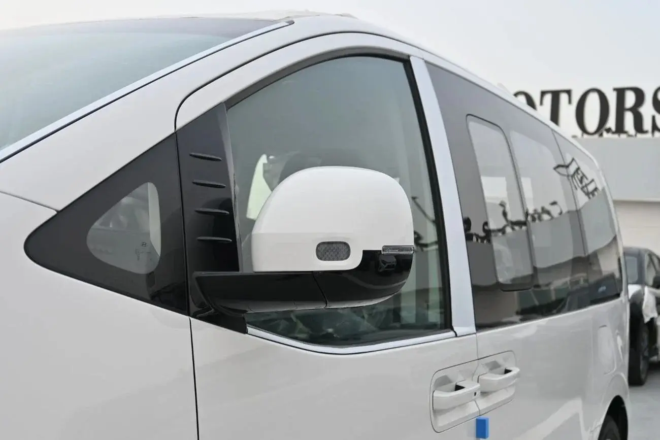Hyundai Staria 2024 3.5L