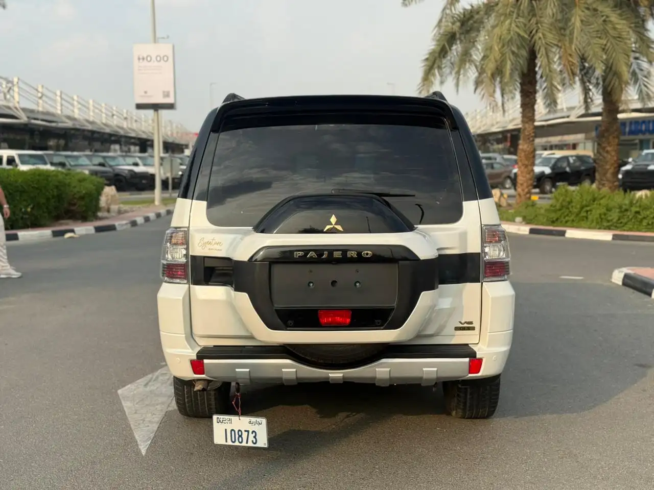 ميتسوبيشي باجيرو 2022 3.5L