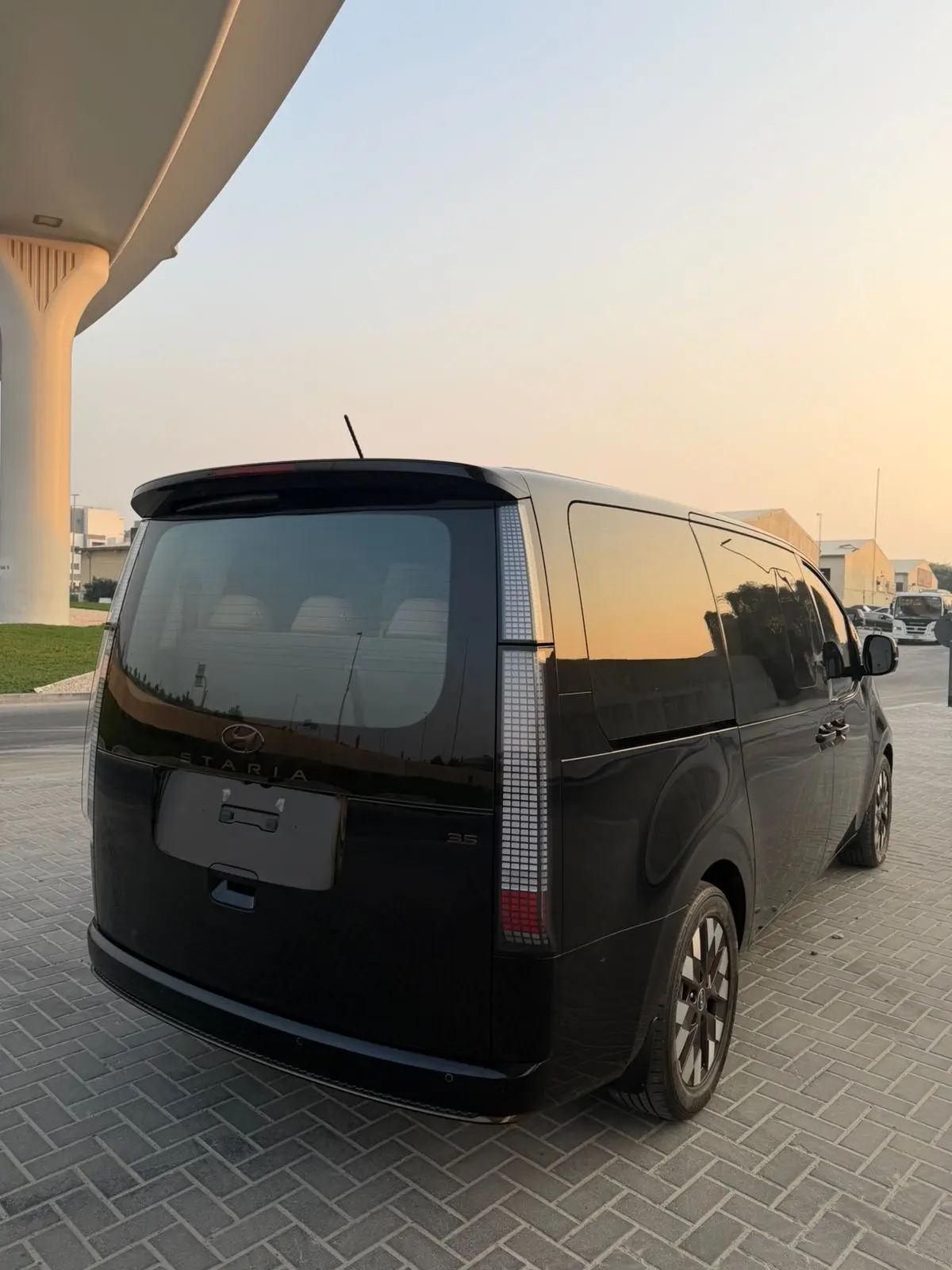 هيونداي ستاريا 2023 3.5L