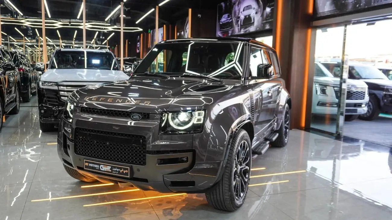 Land Rover Defender 2025 5L