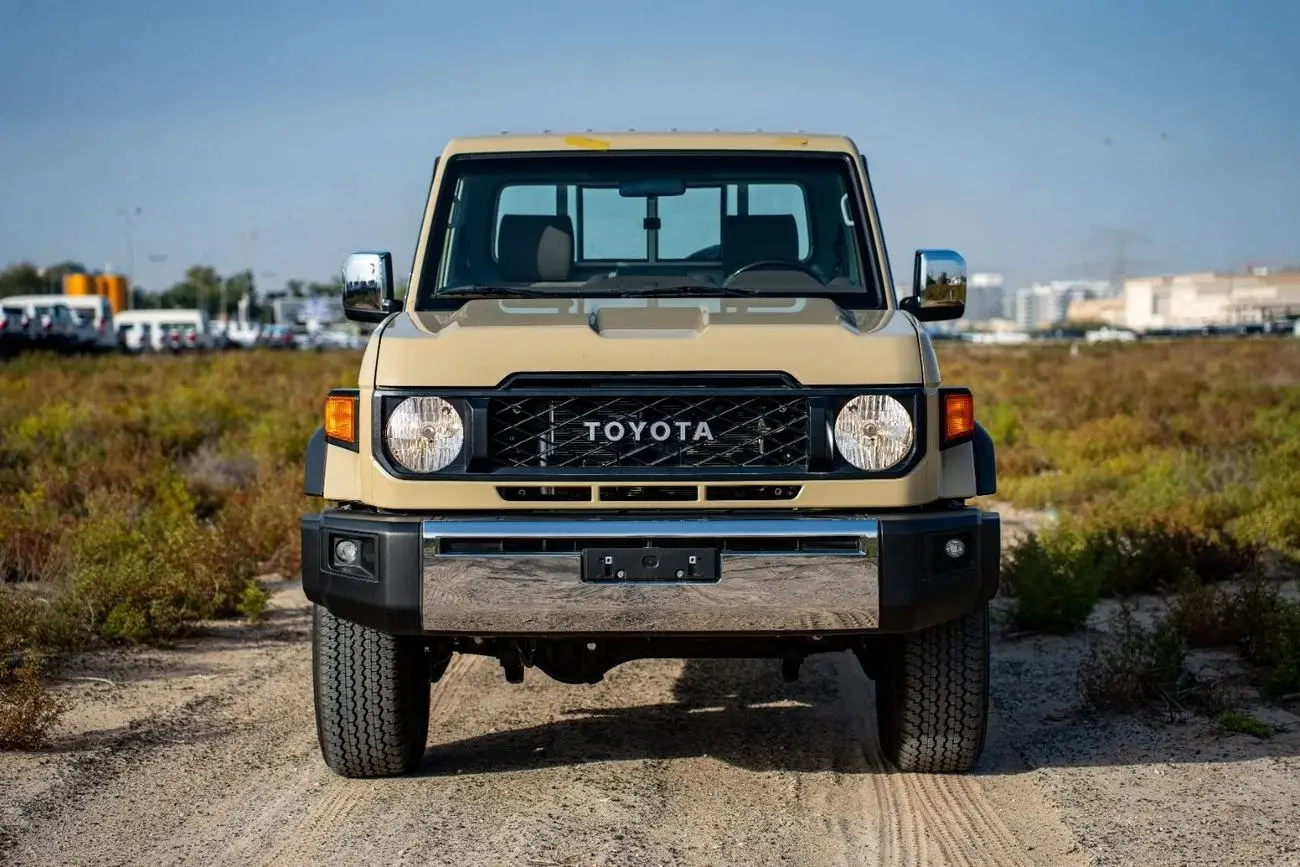 Toyota Land Cruiser Pick Up 2025