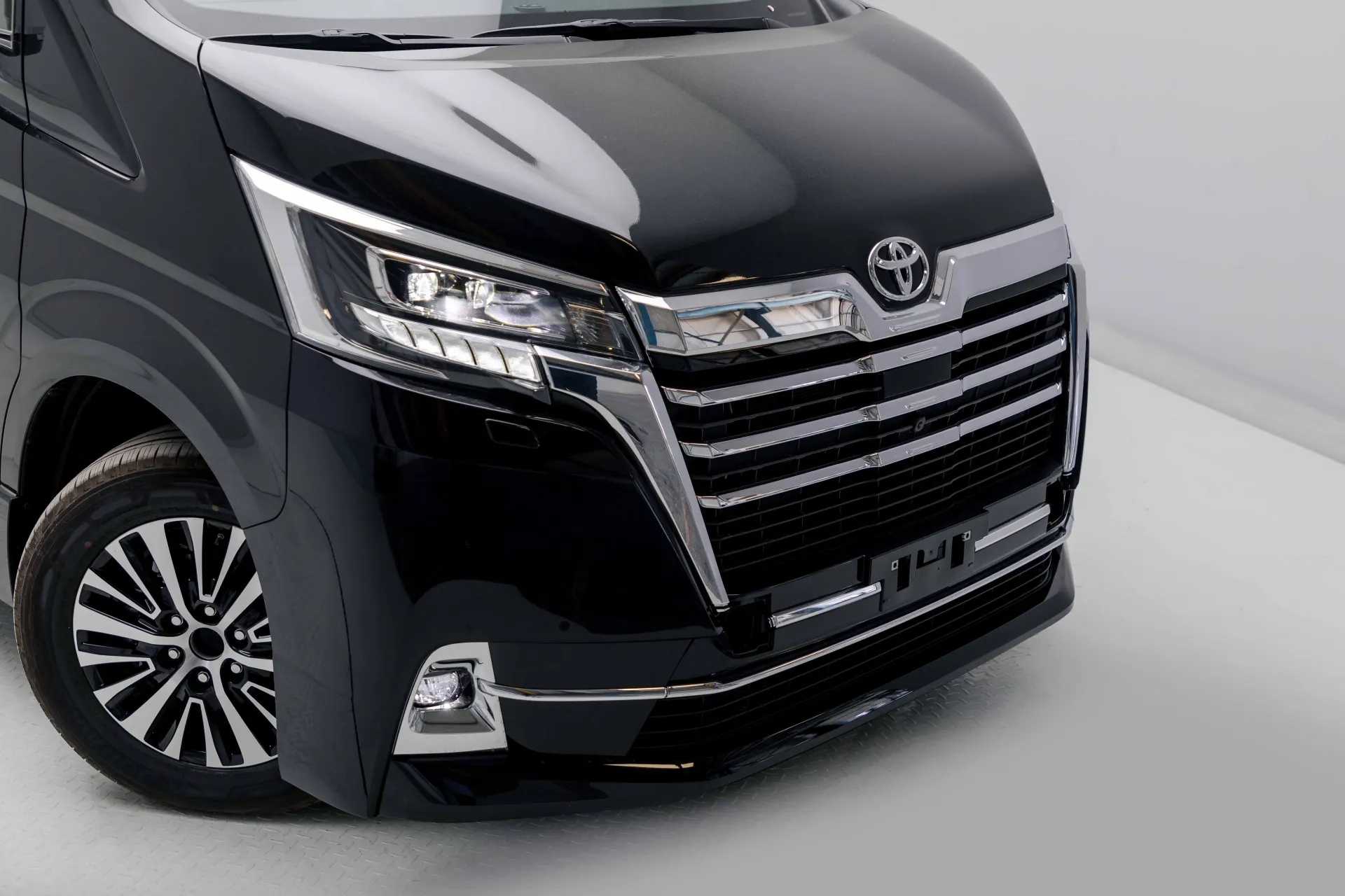 Toyota Granvia 2026 3.5L