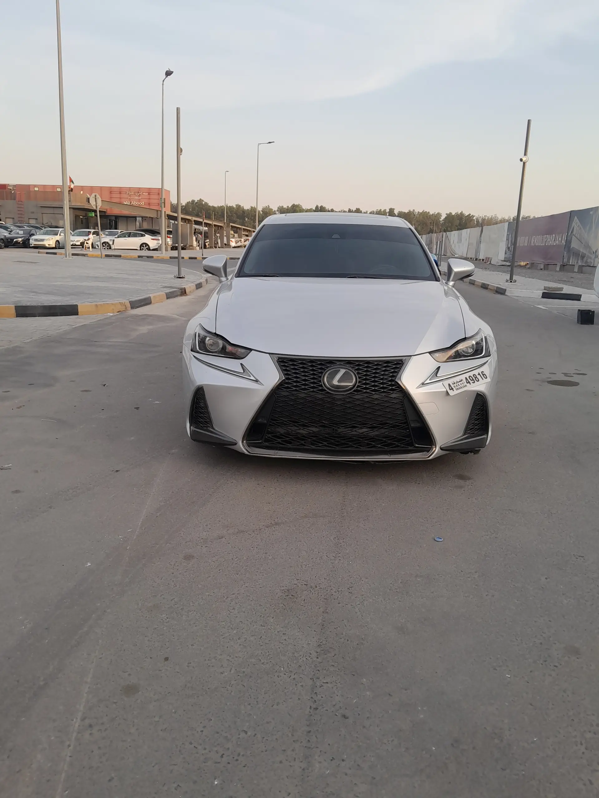 Lexus IS 2019