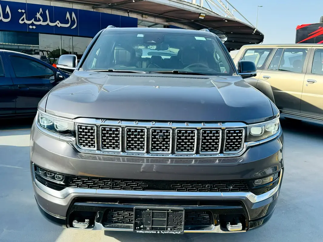 Jeep Grand Wagoneer 2023