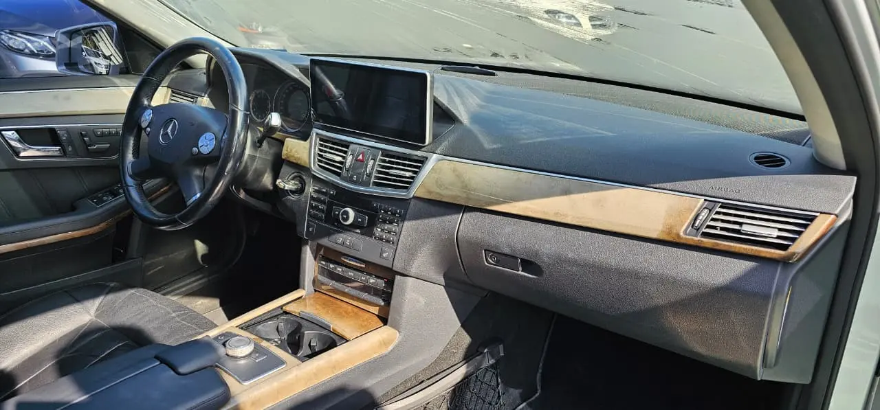 Mercedes Benz E Class 2010 2L