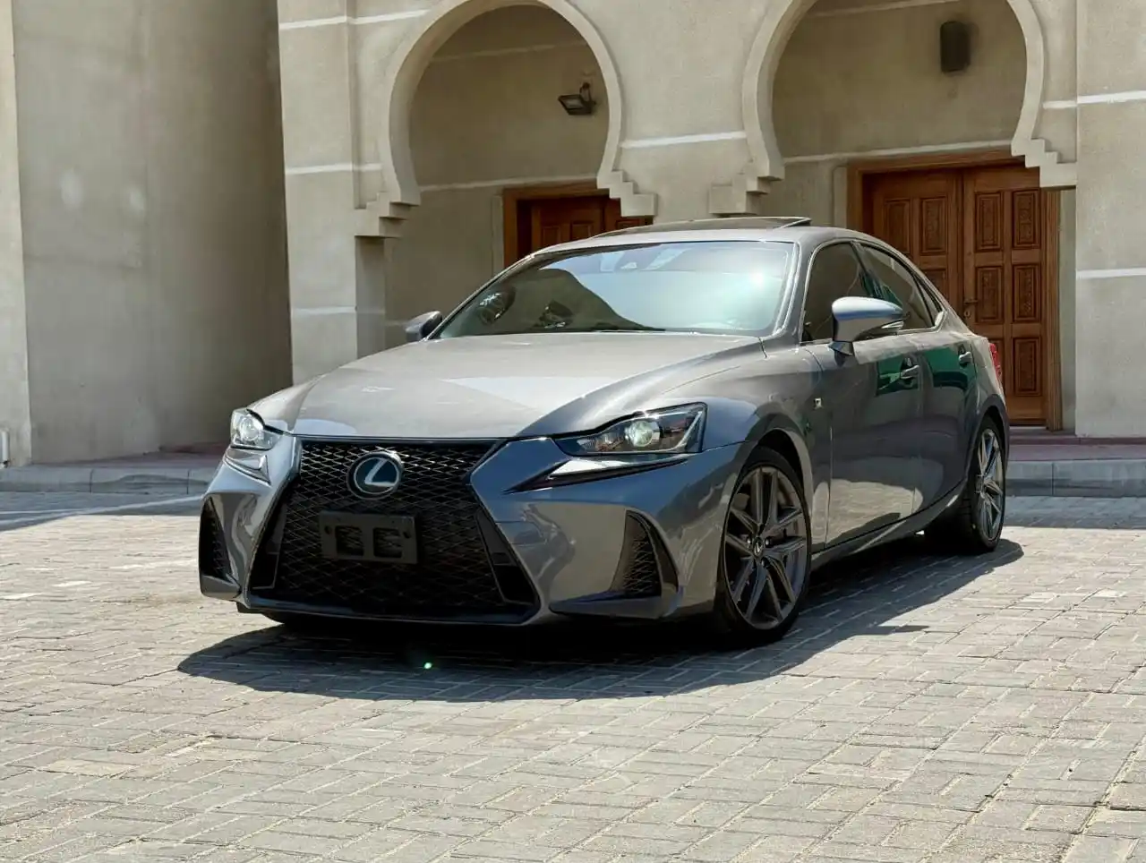 Lexus IS 2019